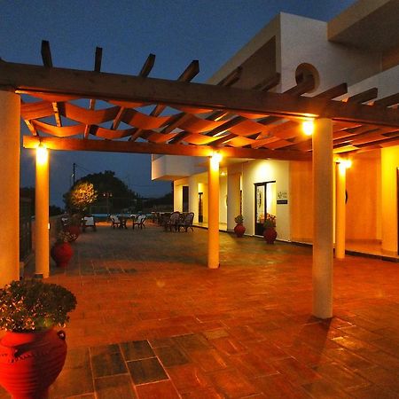 Golden Villas - Hotel Apartments & Villas แอร์ซอนิสซอส ภายนอก รูปภาพ
