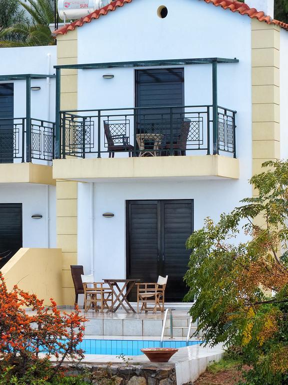 Golden Villas - Hotel Apartments & Villas แอร์ซอนิสซอส ภายนอก รูปภาพ