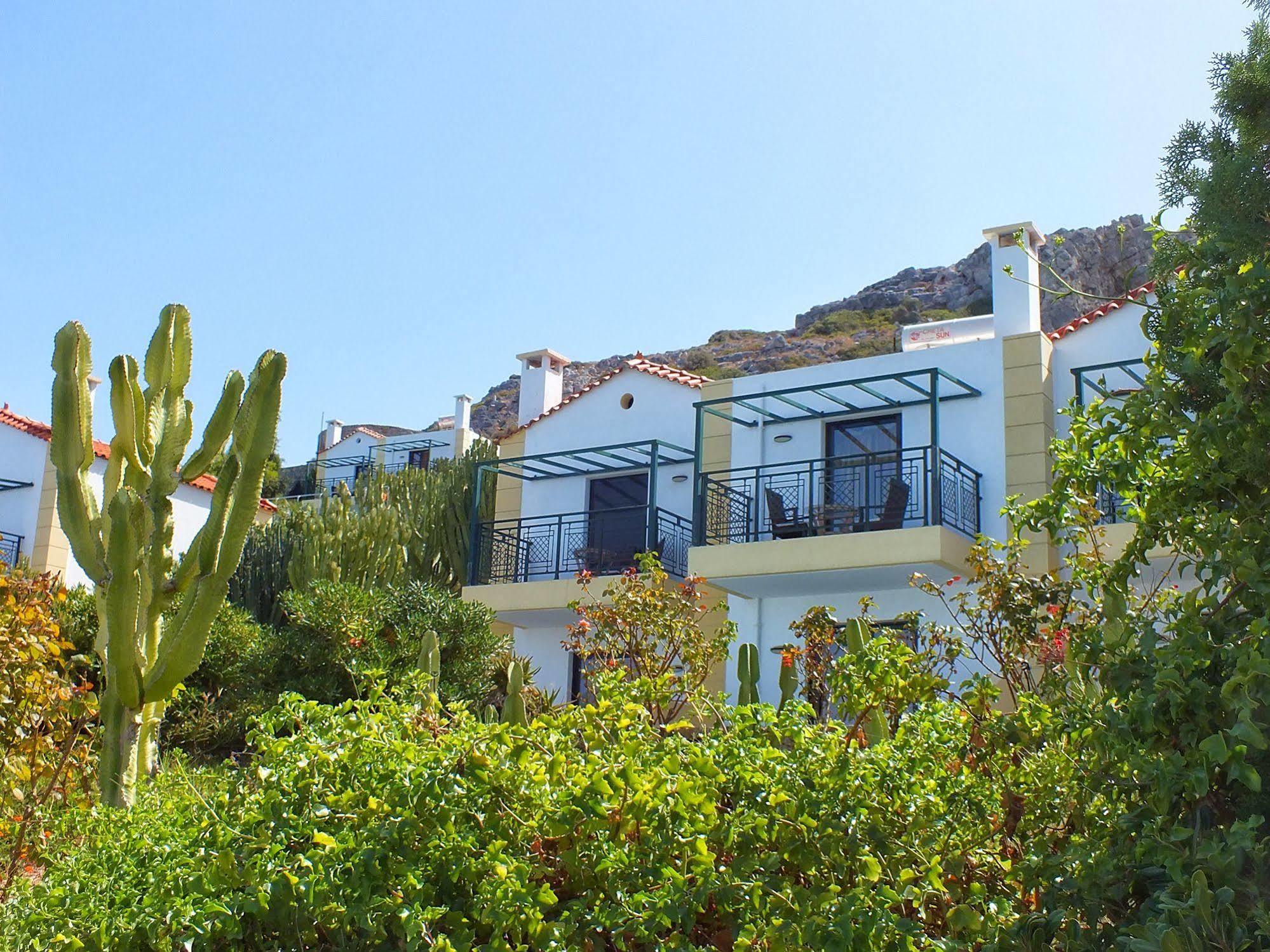 Golden Villas - Hotel Apartments & Villas แอร์ซอนิสซอส ภายนอก รูปภาพ