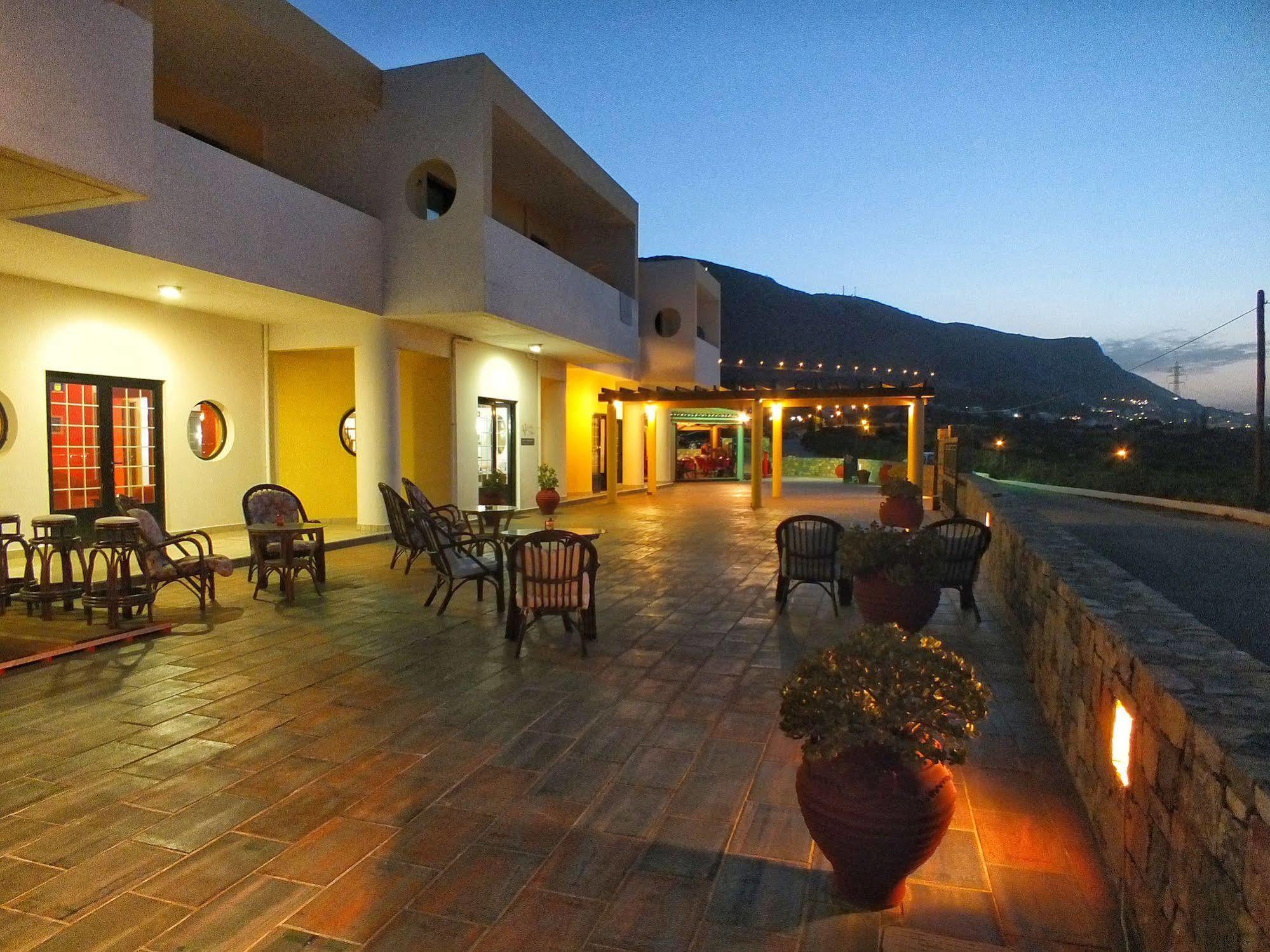 Golden Villas - Hotel Apartments & Villas แอร์ซอนิสซอส ภายนอก รูปภาพ