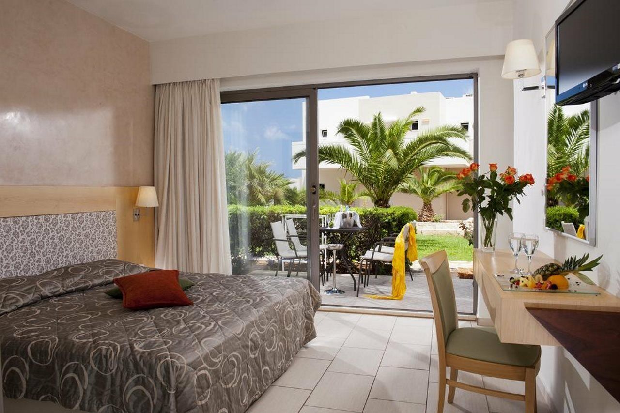 Golden Villas - Hotel Apartments & Villas แอร์ซอนิสซอส ภายนอก รูปภาพ